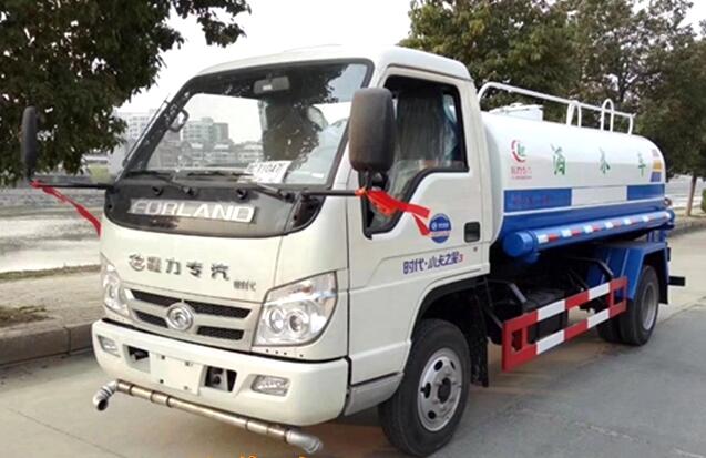 洒水车